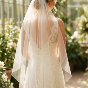 1 Tier Wedding Veils White Fingertip Bridal Tulle Veil Simple Veils with Comb for Women (White)